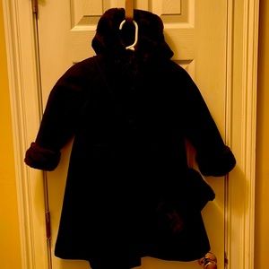 Stephanie Mathew’s Kids coat size 4t